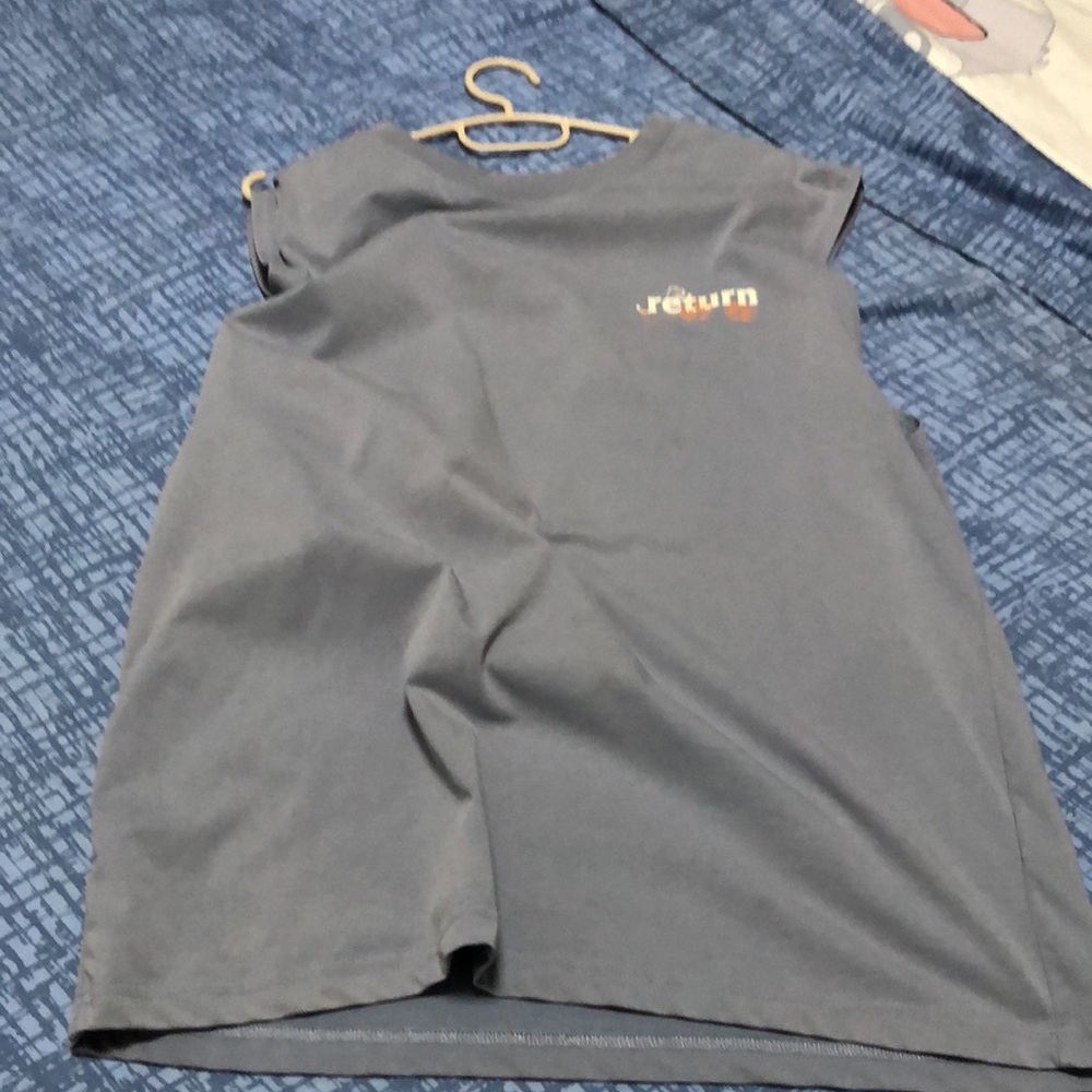 Men's blue sleeveless T-shirt with simple round neck